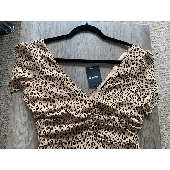 Off The Shoulder Leopard Dress - Picture 2 of 5